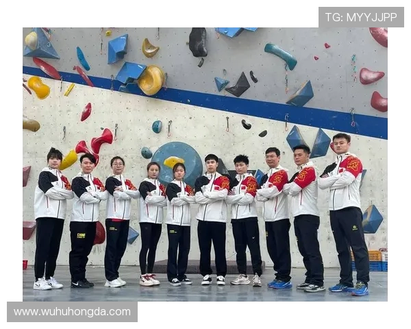 上海攀岩队在攀岩节奏排行榜中荣获第六名展现出强劲实力与团队精神 上海攀岩队在攀岩节奏排行榜中荣获第六名展现出强劲实力与团队精神