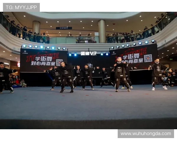 专访街舞女王周秀英揭秘成功秘诀与未来发展之路 专访街舞女王周秀英揭秘成功秘诀与未来发展之路