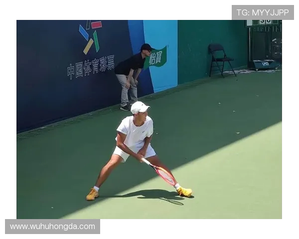 刘丽独家分享网球心得与技巧助你提升球技的秘密大公开 刘丽独家分享网球心得与技巧助你提升球技的秘密大公开