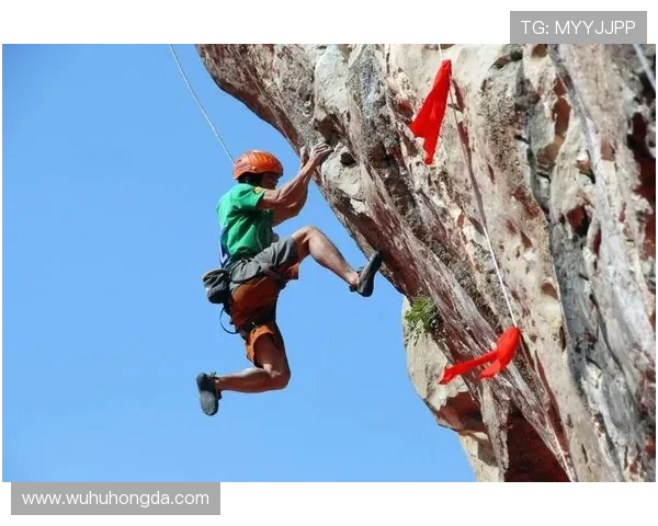 北京攀岩队以70分稳居攀岩联赛积分榜首位展现强劲实力