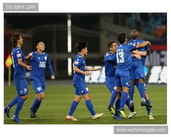 北京足球队以74分稳居精英赛积分榜首位其他球队紧追不舍