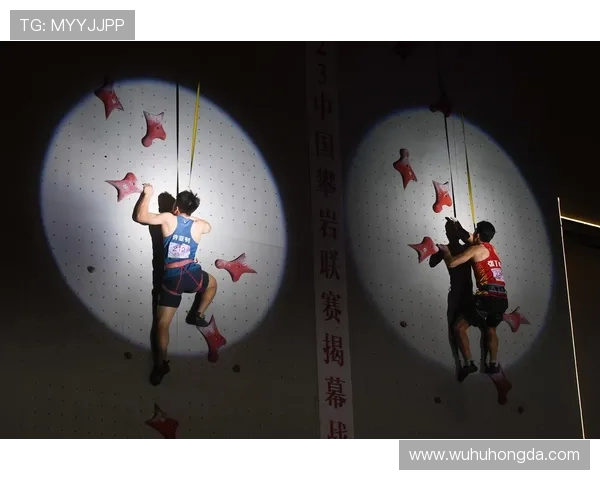 广州飞盘队在攀岩联赛中的拼搏历程与成长故事