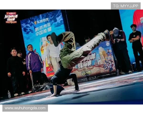 杭州街舞队在世界攀岩锦标赛中以59分领先其他队伍展现强劲实力