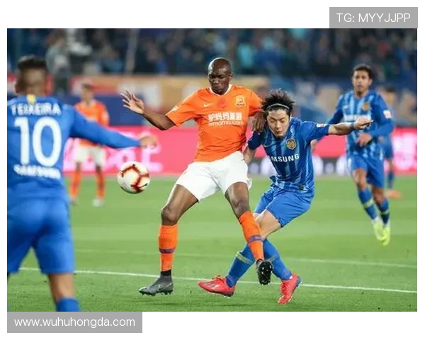 武汉足球队实力引发热议球迷对球队表现的看法与争论 武汉足球队实力引发热议球迷对球队表现的看法与争论