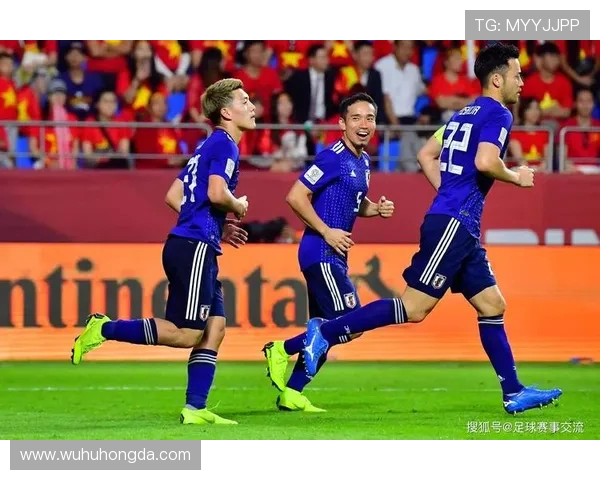 乌兹别克斯坦对阵叙利亚足球比赛直播全程回顾与精彩瞬间分析