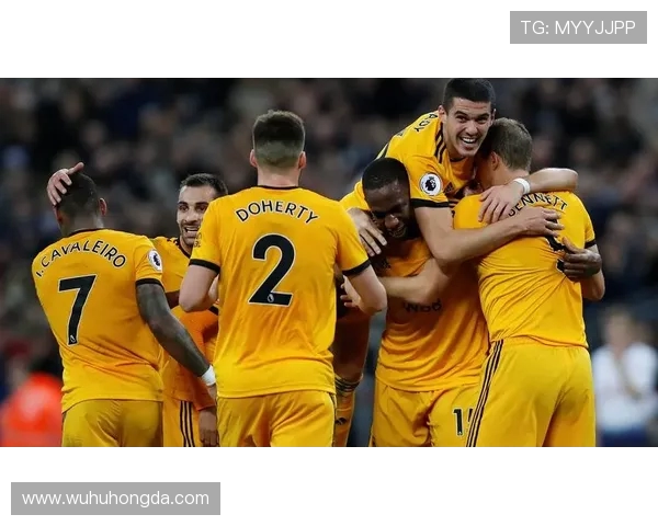 狼队与托特纳姆激战正酣谁能在英超赛场上笑到最后 狼队与托特纳姆激战正酣谁能在英超赛场上笑到最后