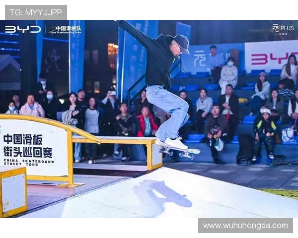 重庆滑板队荣登全国滑板状态排行榜第三名展现实力与风采 重庆滑板队荣登全国滑板状态排行榜第三名展现实力与风采