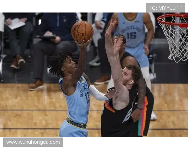 马刺逆袭灰熊黑八传奇之战回顾与分析