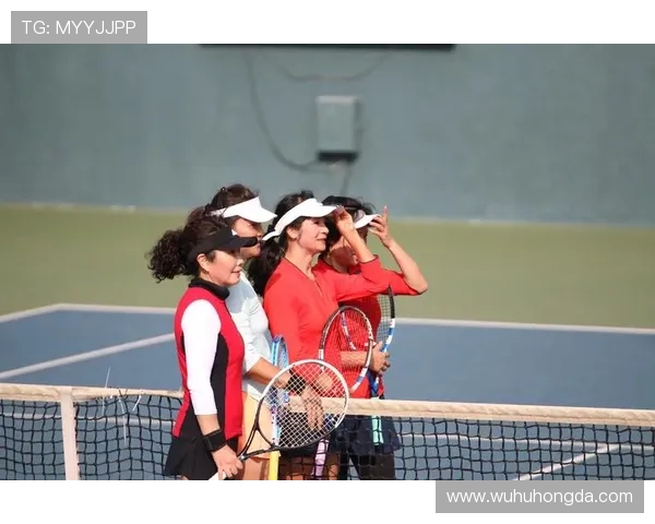 黄军独家解析足球技巧与战术心得分享助你提升球技与比赛表现