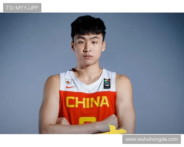 齐麟：从篮球新星到职业生涯的辉煌蜕变之路