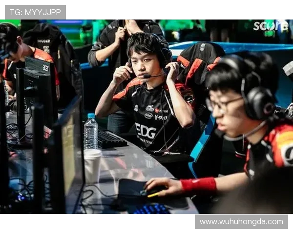 和平精英焦点分析：EDG战队技术策略与游戏战术深度探讨