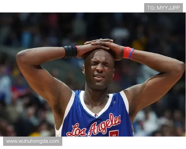 张静回顾足球生涯：从青涩少年到职业球员的心路历程