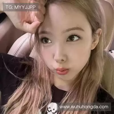 杜严谦